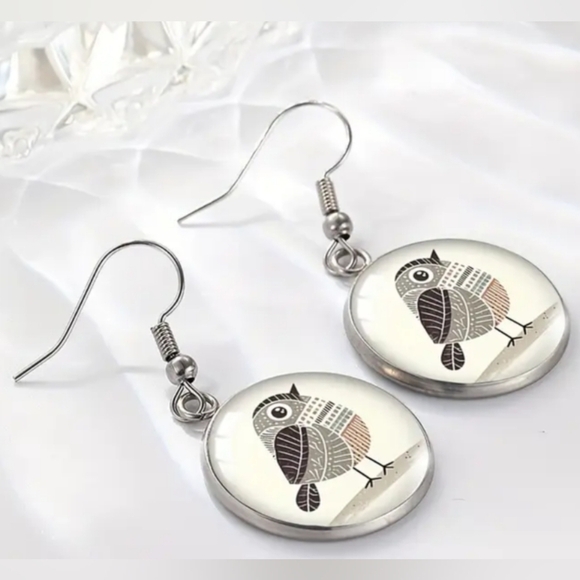 2/$30 Or 3/$35 NEW Western Boho Artistic Black White Bird Earrings - (#077) - Picture 3 of 6